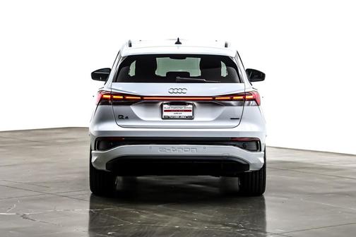 2023 Audi Q4 e-tron Premium Plus 50 quattro