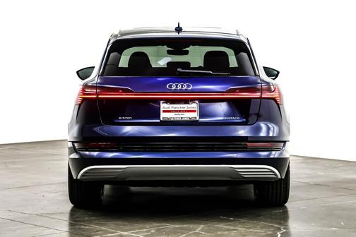 2022 Audi e-tron Premium