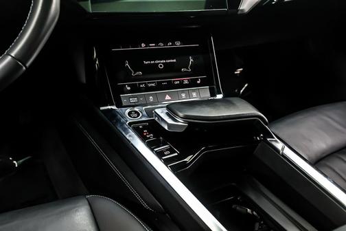 2023 Audi e-tron Sportback S line Premium