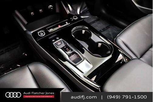 2025 Audi Q6 e-tron Premium Plus quattro
