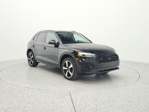Mythos Black Metallic 2023 Audi Q5 45 S line Premium Plus