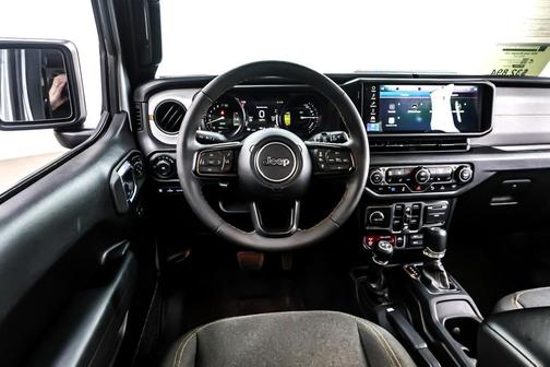 2024 Jeep Wrangler 4xe Willys