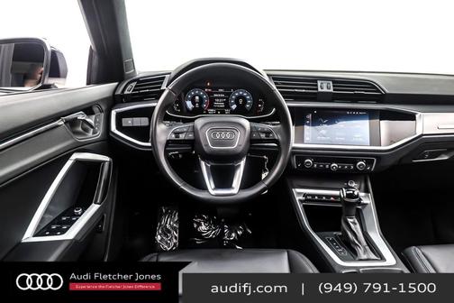 2022 Audi Q3 45 S line Premium