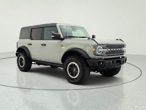 Cactus Gray 2022 Ford Bronco Badlands