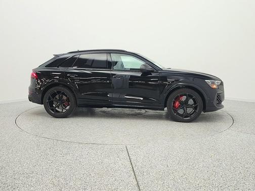 mythos black metallic 2026 Audi RS Q8 4.0T