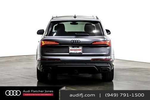 2025 Audi Q7 55 Premium Plus