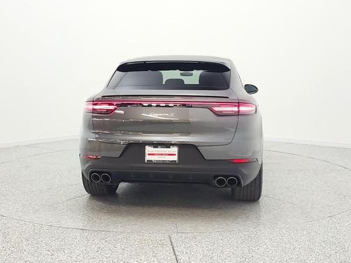 Quartzite Grey Metallic 2023 Porsche Cayenne S