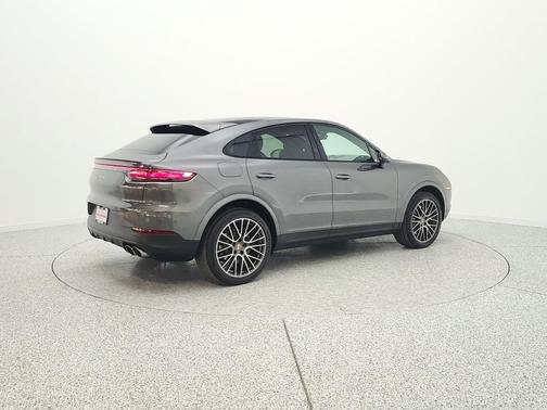 Quartzite Grey Metallic 2023 Porsche Cayenne S