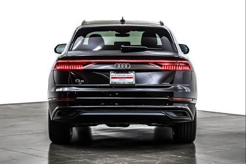 2023 Audi Q8 55 Premium