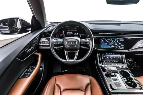 2023 Audi Q8 55 Premium