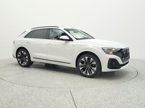 Glacier White Metallic 2026 Audi Q8 55 Premium Plus
