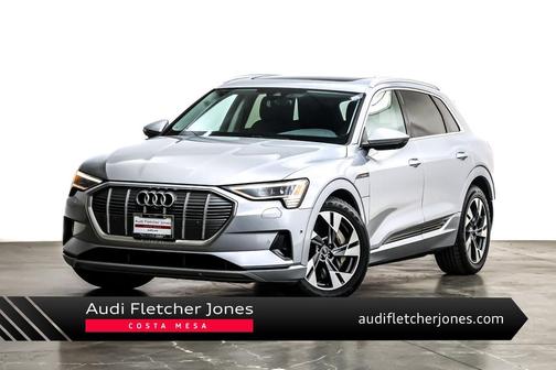 2022 Audi e-tron Premium Plus