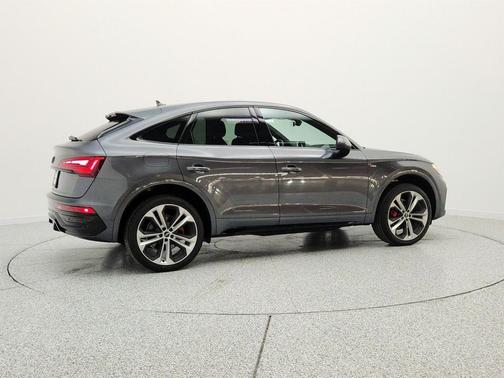 Daytona Gray Pearl Effect 2024 Audi Q5 45 S line Premium Plus