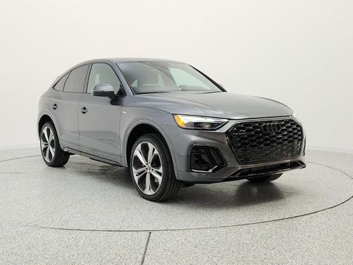 Daytona Gray Pearl Effect 2024 Audi Q5 45 S line Premium Plus