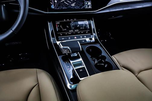 2025 Audi Q8 55 Premium