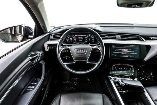 2024 Audi Q8 e-tron Premium Plus