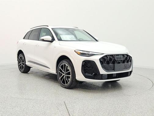 Arkona White 2026 Audi Q5 Premium Plus TFSI quattro S tronic