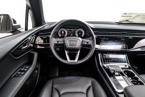 2026 Audi Q7 55 Premium Plus