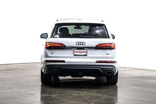 2026 Audi Q7 55 Premium Plus