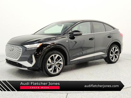 Mythos Black Metallic 2023 Audi Q4 e-tron Prestige 50 quattro