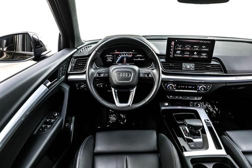 2025 Audi Q5 45 S line Premium