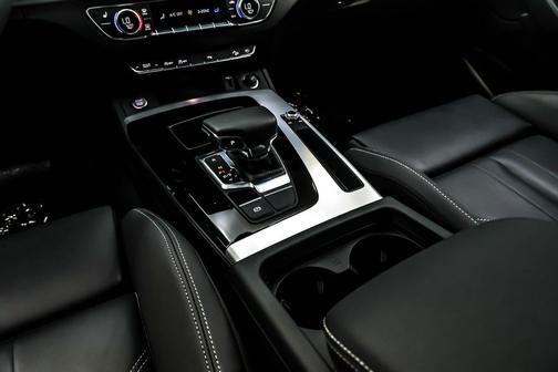 2025 Audi Q5 45 S line Premium