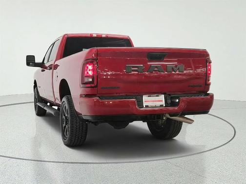 Molten Red Pearlcoat 2026 RAM 2500 Big Horn Crew Cab 4x4 6'4' Box