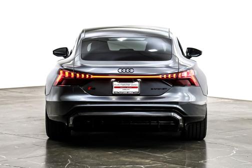 2024 Audi RS e-tron GT quattro