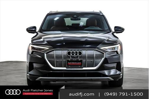 2022 Audi e-tron Premium Plus