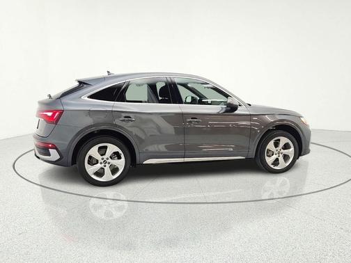 Daytona Gray Pearl Effect 2023 Audi Q5 45 S line Premium Plus