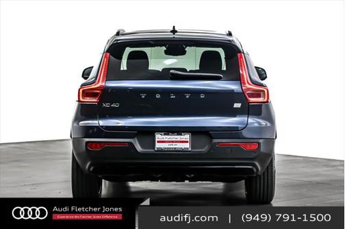 2022 Volvo XC40 Recharge Pure Electric P8 Twin Plus