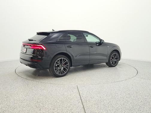 Mythos Black Metallic 2023 Audi Q8 55 Premium Plus