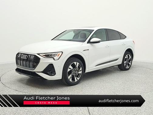 Glacier White Metallic 2022 Audi e-tron Sportback S line Premium