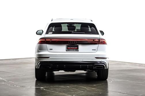 2025 Audi Q8 55 Premium Plus