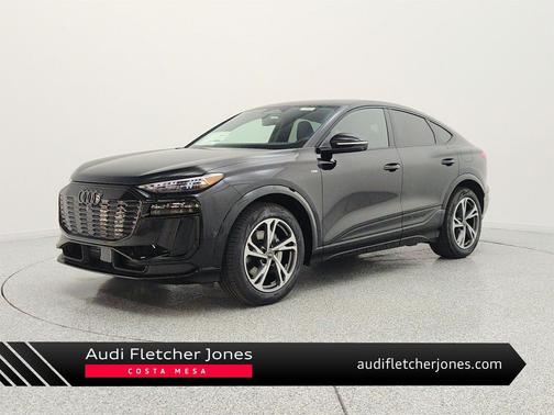 Mythos Black Metallic 2027 Audi Q6 e-tron Sportback Prestige quattro