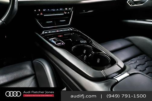 2022 Audi e-tron GT Premium Plus