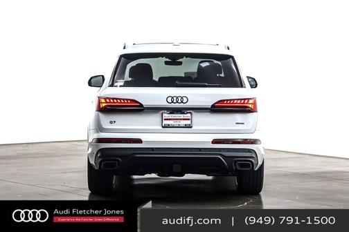 2026 Audi Q7 55 Premium Plus