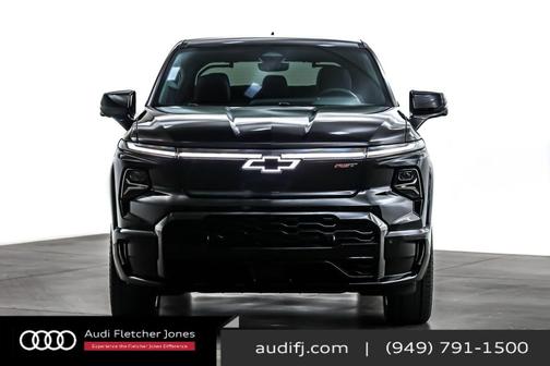 2025 Chevrolet Silverado EV RST