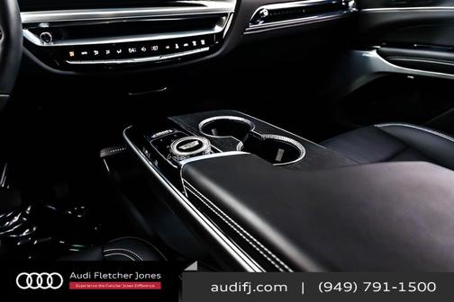 2025 Cadillac LYRIQ Luxury