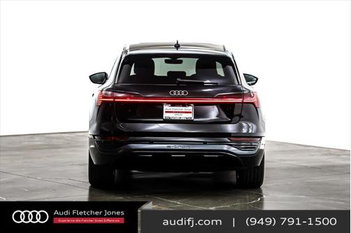 2024 Audi Q8 e-tron Premium Plus