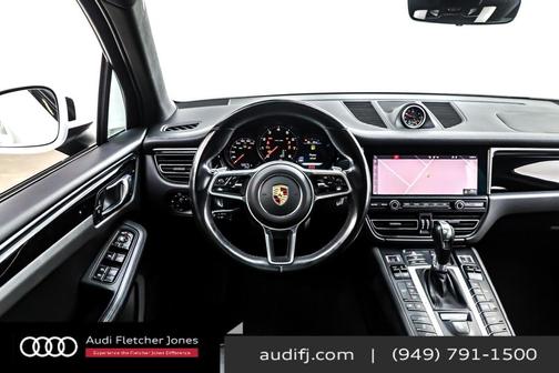 2021 Porsche Macan AWD