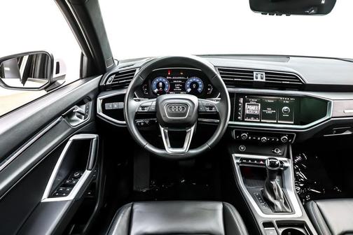 2025 Audi Q3 45 S line Premium Plus