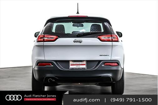 2017 Jeep Cherokee Sport