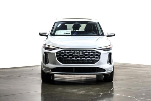2025 Audi Q5 Premium