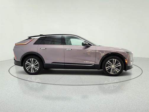 Celestial Metallic 2025 Cadillac LYRIQ Luxury