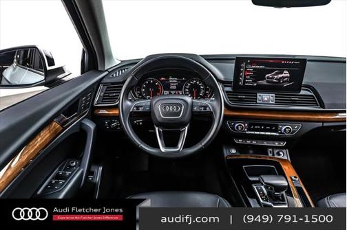 2022 Audi Q5 45 S line Premium
