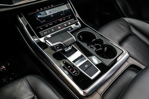 2023 Audi Q7 45 Premium Plus