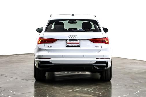 2025 Audi Q3 Premium 45 TFSI S line quattro Tiptronic