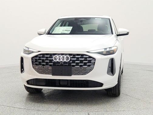 Arkona White 2026 Audi Q5 Premium Plus TFSI quattro S tronic