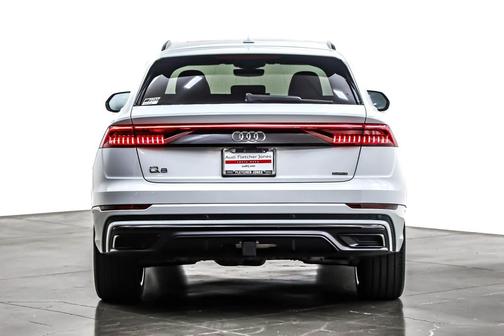 2023 Audi Q8 55 Premium Plus